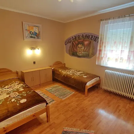 Апартаменты Agi - Biro Tours Nr 63